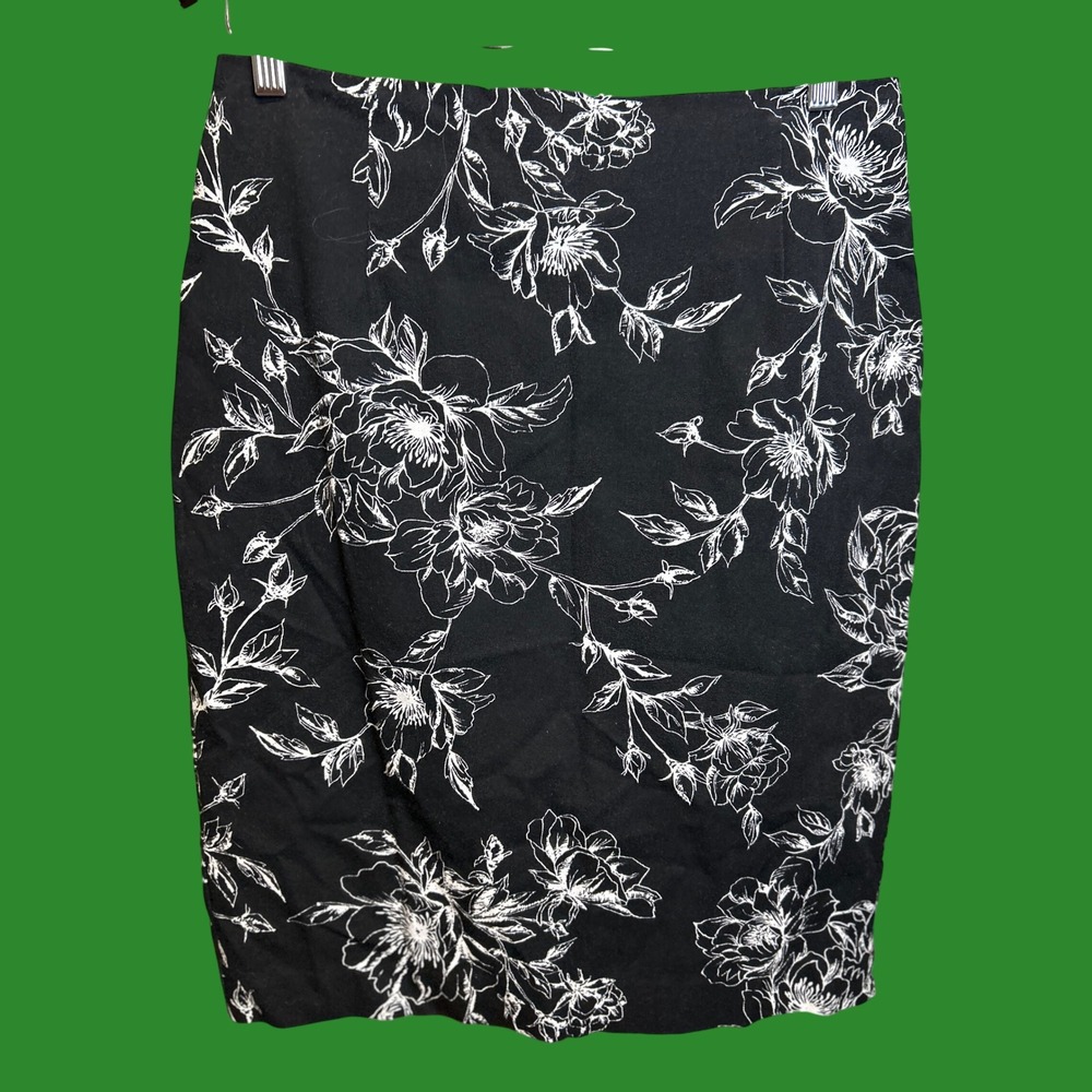 White House Black Market Skirt Women 10 Black Floral Pencil Career Stretch